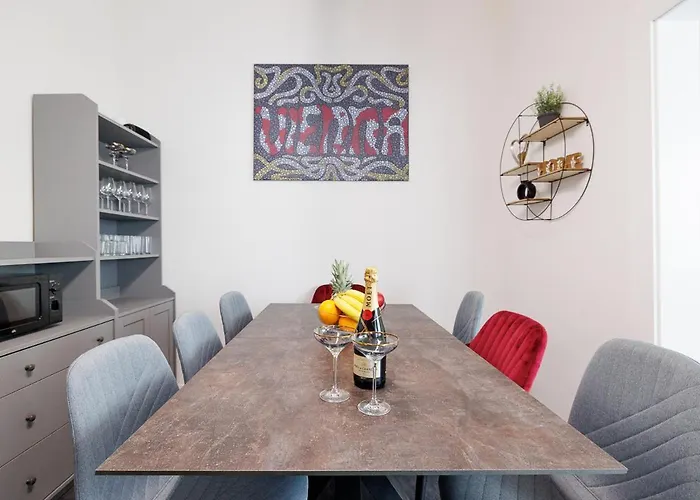 New Shalalaliving Spacious For Family & Friends Appartement Vienne